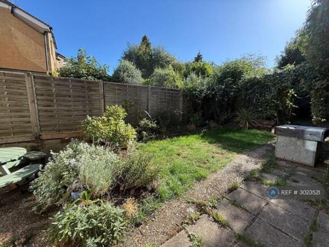 Flat for rent in Cat Hill