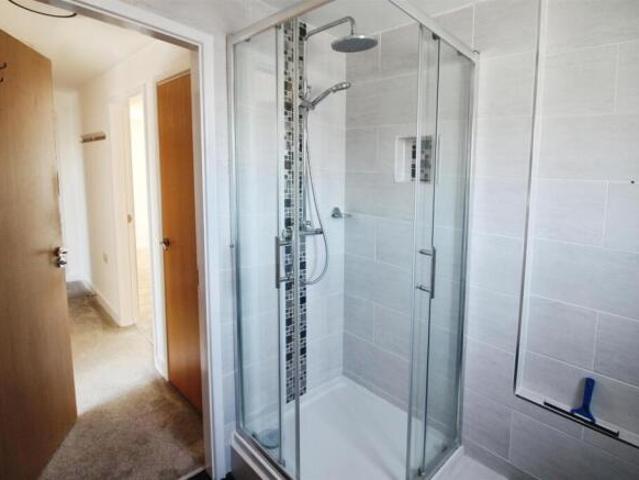 Flat for rent in Kippax, West Yorkshire
