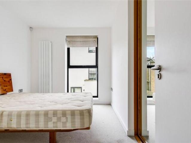 Flat for rent in Old Ford, Bow
