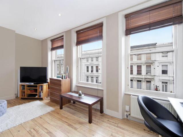 Flat for rent in Cat Hill