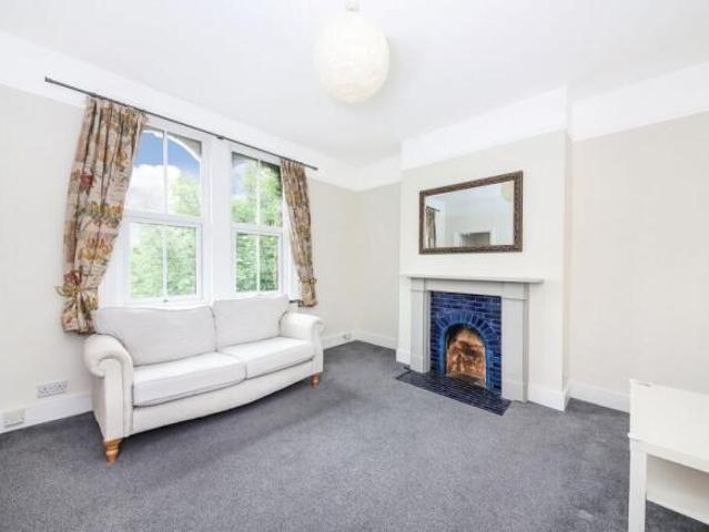 Flat for rent in Charlton, Greater London