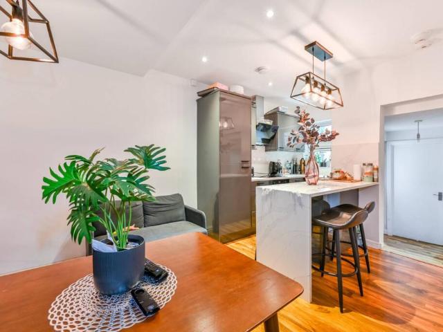 Flat for rent in Harlesden