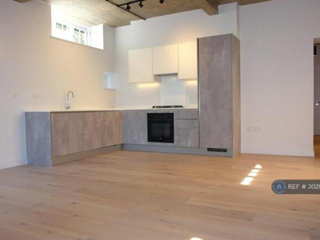 Flat for rent in Cat Hill