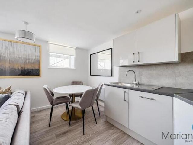 Flat for rent in Huddersfield, Kirklees