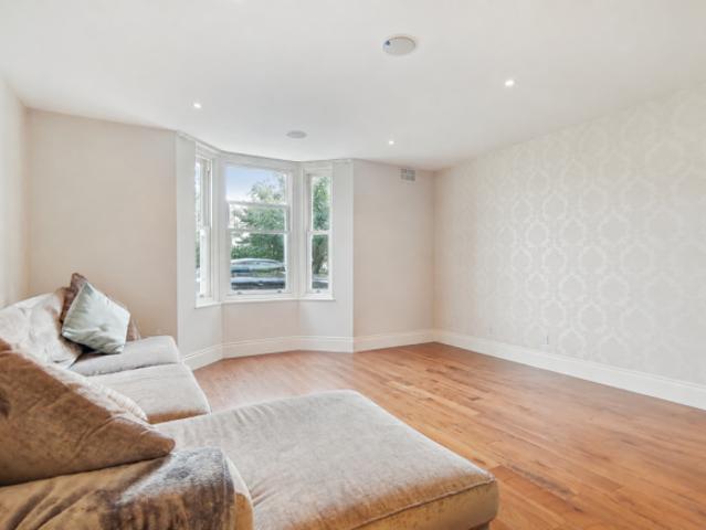 Flat for rent in Wanstead, Greater London