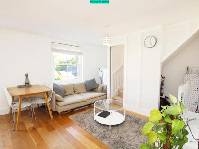 Flat for rent in Cat Hill