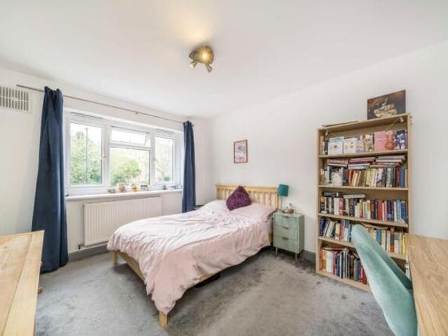 Flat for rent in Chiswick, Greater London