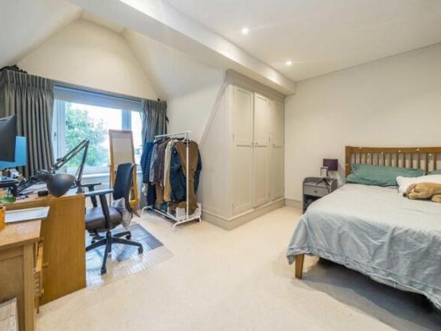 Flat for rent in Chiswick, Greater London
