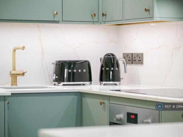Flat for rent in Chiswick, Greater London