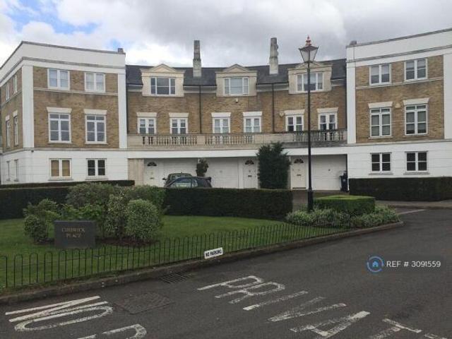 Flat for rent in Chiswick, Greater London