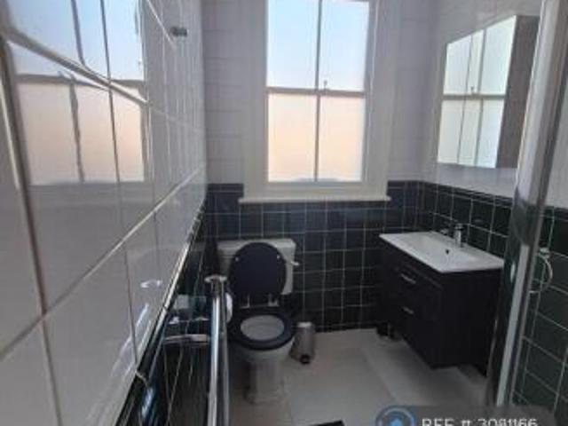Flat for rent in Chiswick, Greater London
