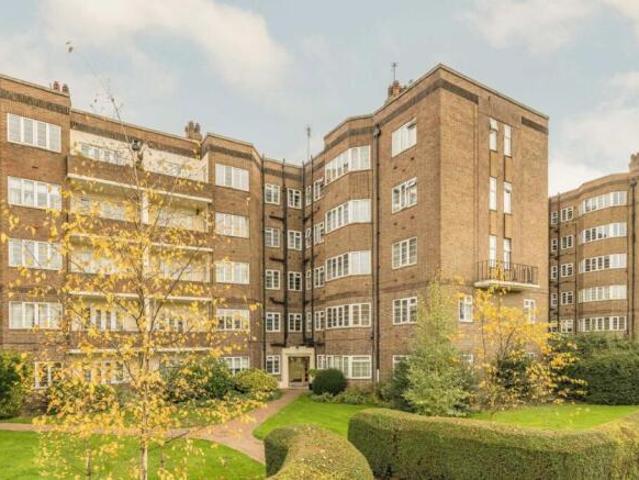Flat for rent in Chiswick, Greater London
