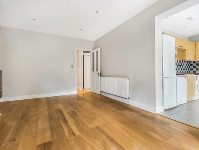 Flat for rent in Highgate, Greater London