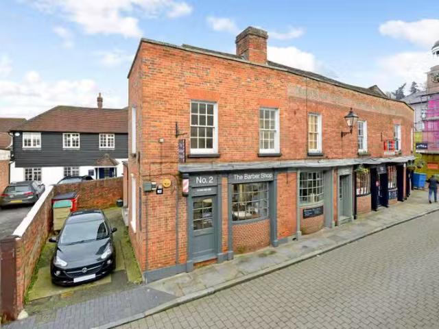 House for rent in Fole, Surrey