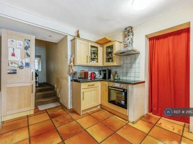 Flat for rent in Cat Hill