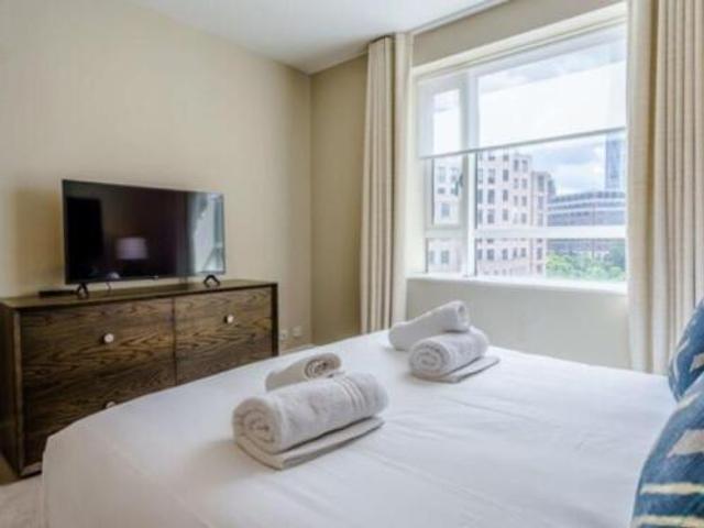Flat for rent in Canary Wharf, Greater London