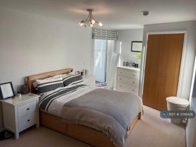 Flat for rent in Cat Hill