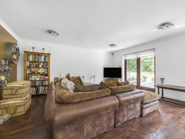 Flat for rent in Sevenoaks, The Butts