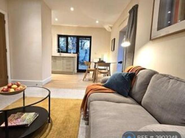 Flat for rent in Two Mills, Cheshire