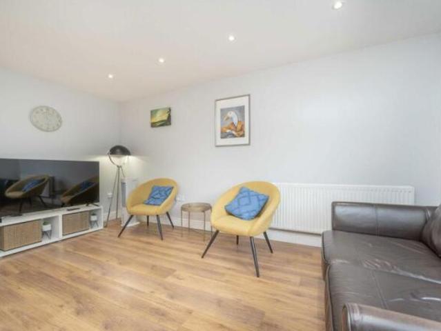 Flat for rent in Chiswick, Greater London