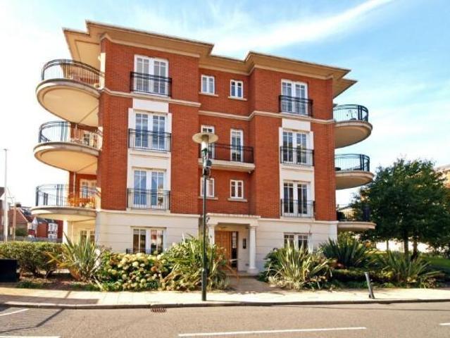 Flat for rent in Twickenham, Greater London