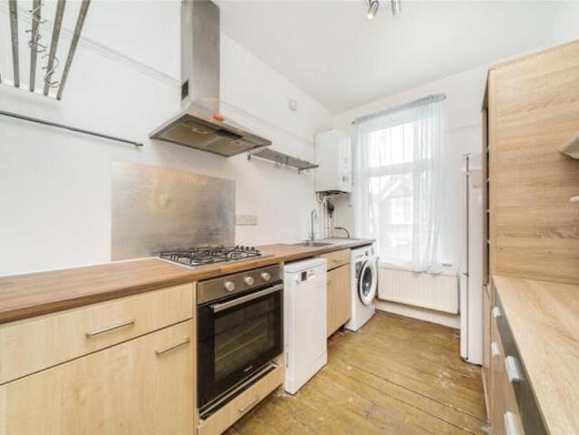 Flat for rent in Cat Hill