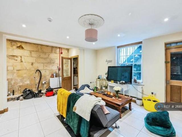 Flat for rent in Bath, West of England