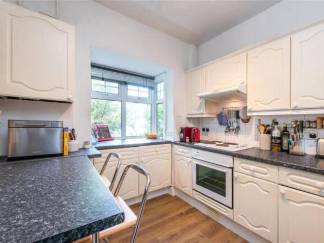 Flat for rent in East Sheen, Greater London