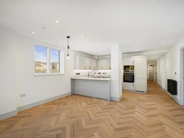 Flat for rent in Cat Hill
