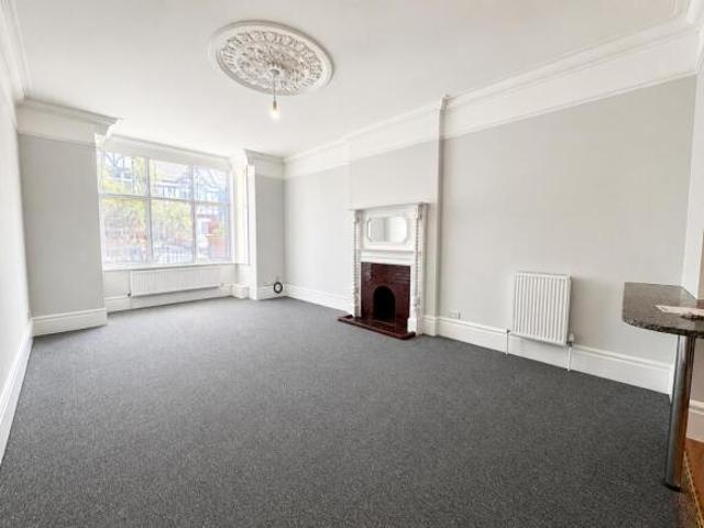 Flat for rent in Cliftonville West, Acol