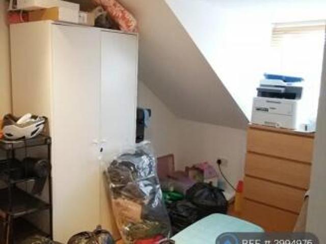 Flat for rent in Falcon Lodge, Wales