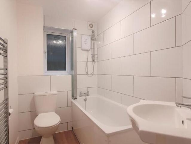 Flat for rent in Cat Hill