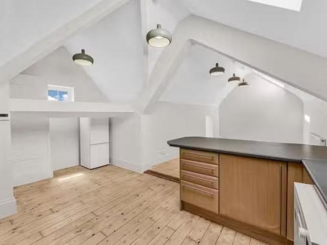 House for rent in Limehouse, Greater London