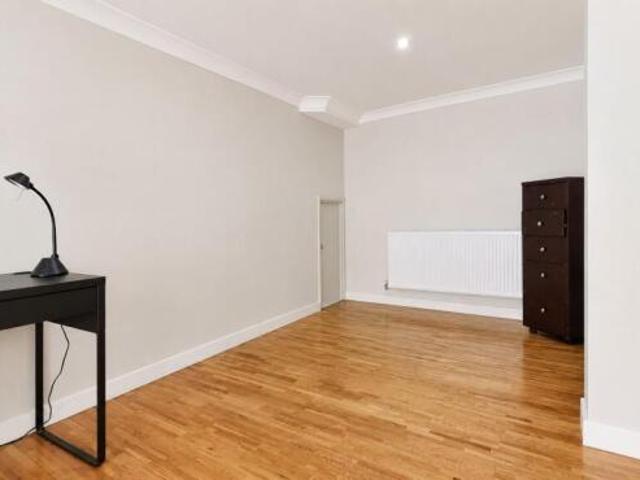 Flat for rent in Cat Hill
