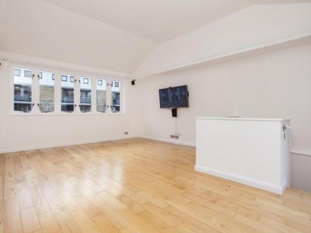 Flat for rent in Cat Hill