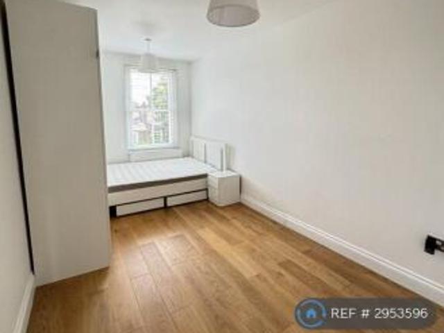 Flat for rent in Cat Hill
