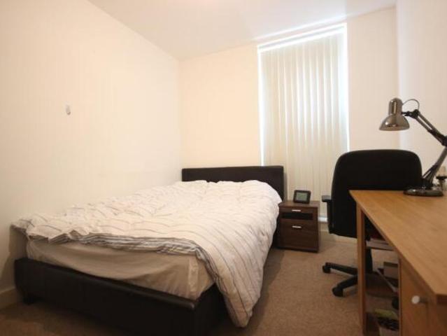 Flat for rent in Cat Hill