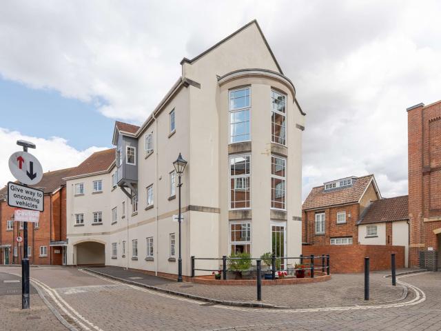 Apartment for rent in Caldecott, Dromore