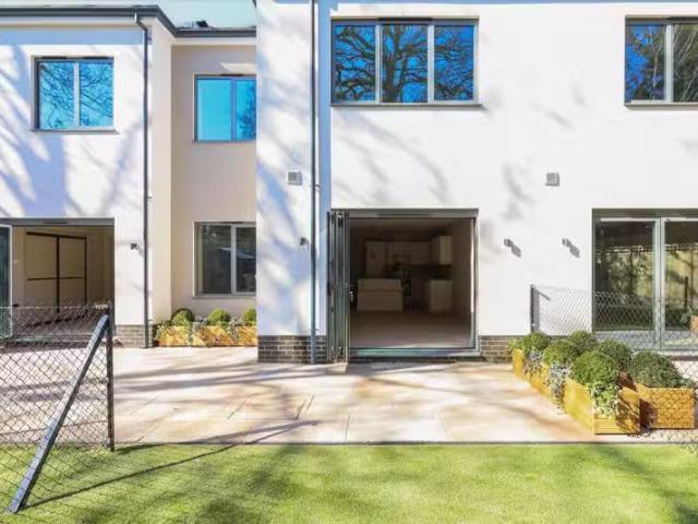 House for rent in Claremont Park, Blackhills