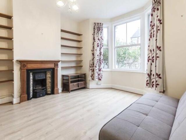 Flat for rent in Chiswick, Greater London
