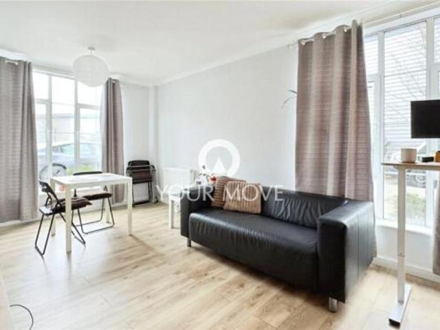 Flat for rent in Cat Hill
