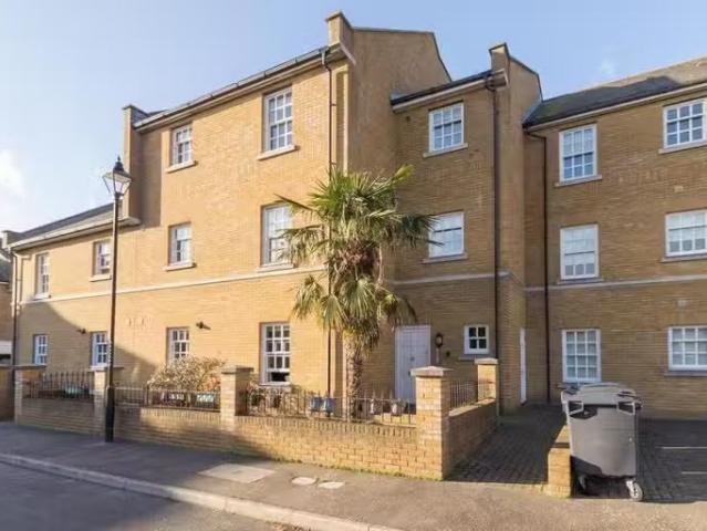 House for rent in Worth, Ash