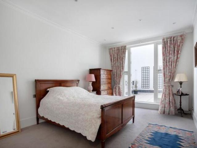 Flat for rent in Cat Hill