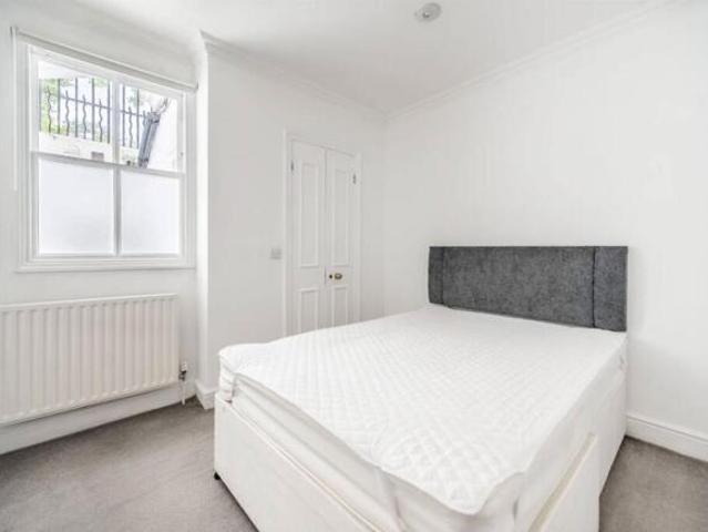 Flat for rent in South Kensington, Greater London