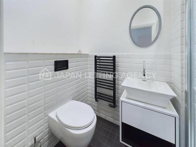 Flat for rent in Greater London