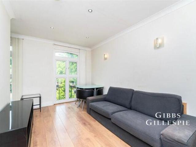 Flat for rent in Cat Hill
