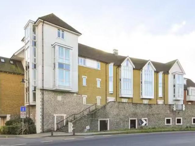 House for rent in St. Mildred's, The Bridge