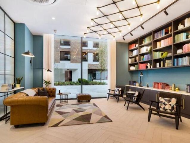Flat for rent in Cat Hill