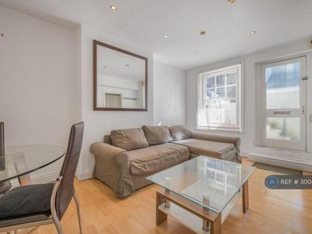 Flat for rent in Cat Hill