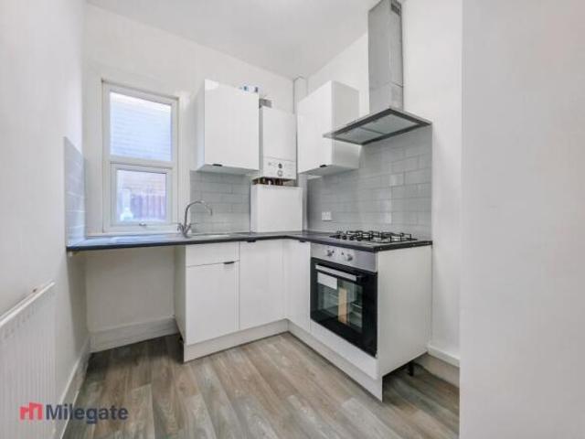 Flat for rent in Alton Barnes